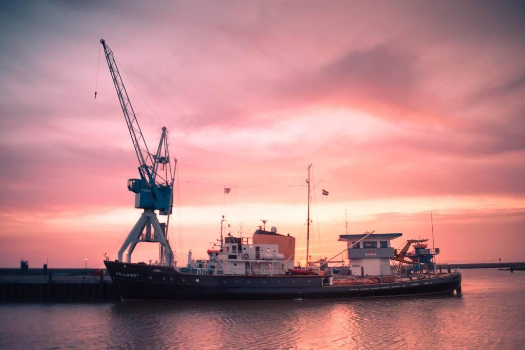 Unieke Woonboot In Harlingen Daire Dış mekan fotoğraf